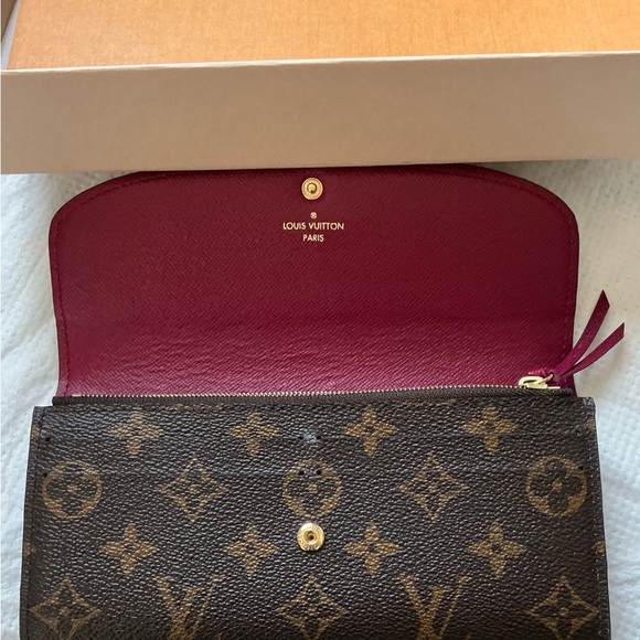 Louis Vuitton Handbags - Louis Vuitton Emilie Wallet - Fuschia
